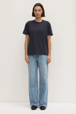 Base Tee^Assembly Label Clearance