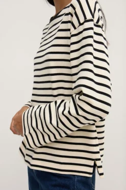 Devon Jersey Crew^Assembly Label Hot