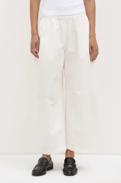 Lola Barrel Pant^Assembly Label New